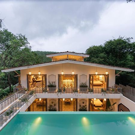 Lohonostays Estate De Escobar 올드 고아 외부 사진